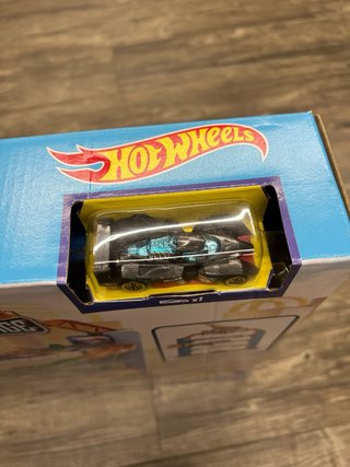 Hot Wheels City Stunt Garage