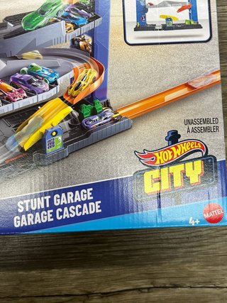 Hot Wheels City Stunt Garage