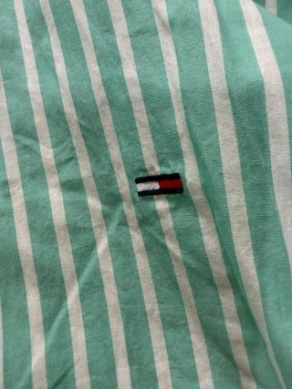 Camisa Tommy Hilfiger Rayas Verdes Talla L