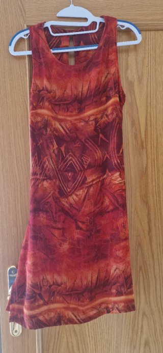 Vestido Estampado Tonos Rojos