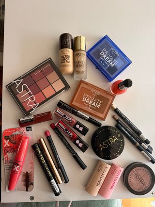 Lote de Maquillaje Astra