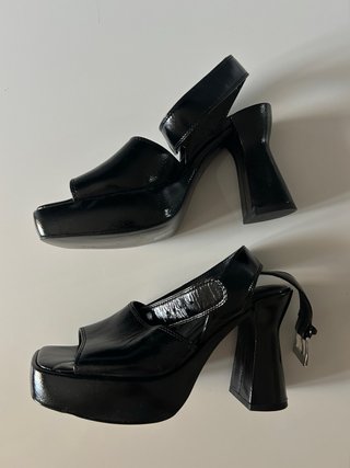 Sandalias Bimba y Lola Negras