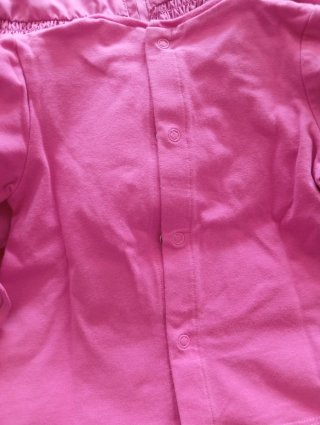 Conjunto de Corta-Vento e Camisola Rosa