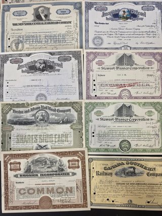 10 acciones diferentes de Estados Unidos