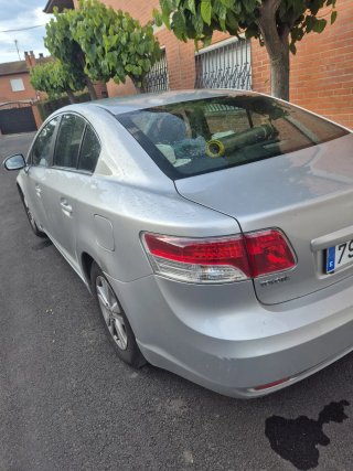 Toyota Avensis 2010