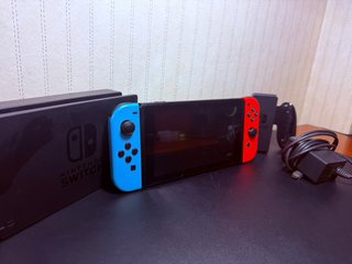 Nintendo Switch Azul/Rojo + Accesorios
