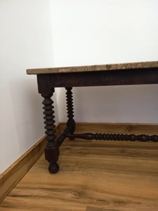 Mesa de Apoio com Tampo em Mármore