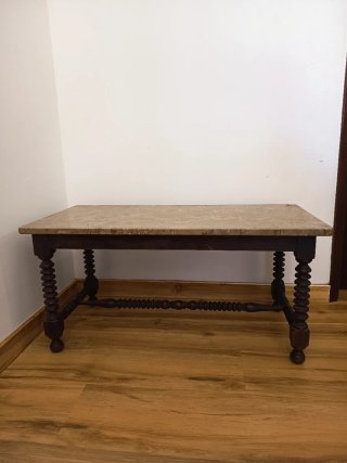 Mesa de Apoio com Tampo em Mármore