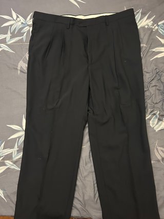 Traje negro de hombre