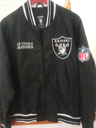 Cazadora Pull&Bear NFL Negra Talla S
