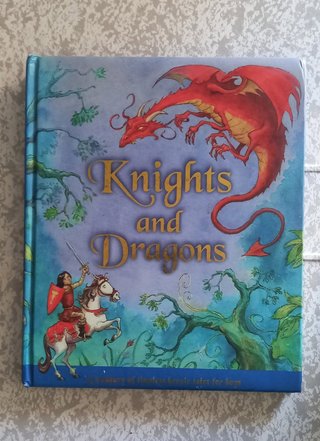 Livro Estrangeiro - Inglês - Knights and Dragons -