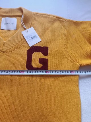 Jersey Gant V con letra G