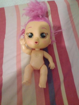 Muñeca bebé pelo rosa