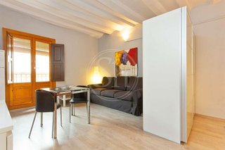 Piso en venta en El Raval en Barcelona