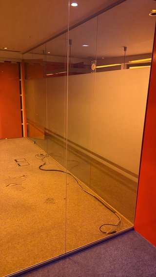 Separadores y puertas de cristal