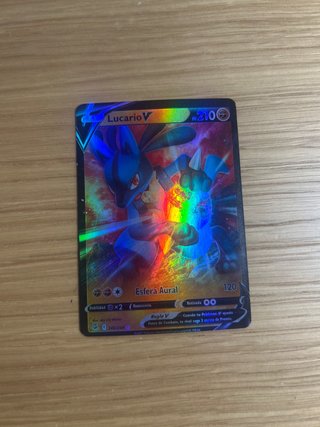 Carta Pokémon Lucario V 146/264