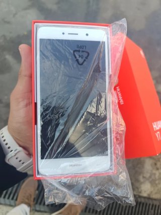 Huawei Y7