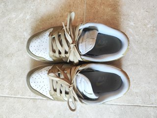 Zapatillas Nike Dunk Low Doradas Blancas