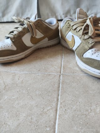 Zapatillas Nike Dunk Low Doradas Blancas