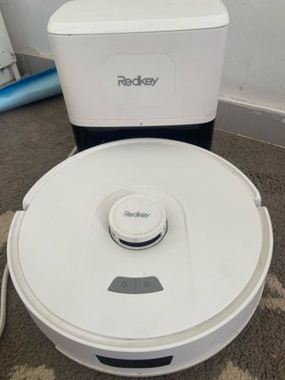 Robot aspirador y friegasuelos Redkey