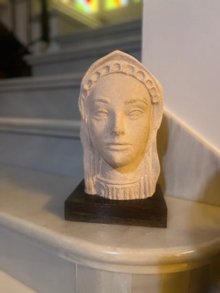 Escultura artesanal cabeza mujer única