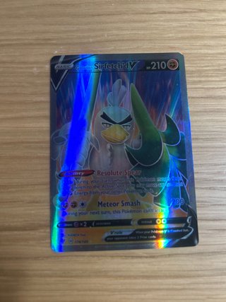 Carta Pokémon Galarian Sirfetch'd V 174/185