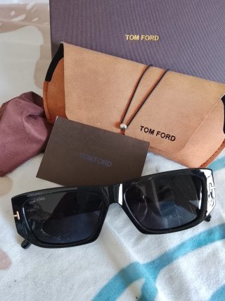 Gafas de sol Tom Ford negras