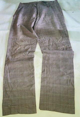 Pantalones H&M a cuadros marrones y grises