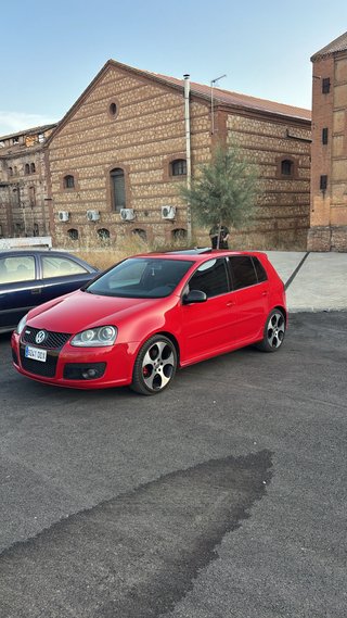 Volkswagen Golf 2004