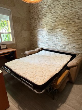 Sofá cama beige 2 plazas