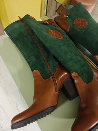 Botas Altas de Serraje Verde y Marrón