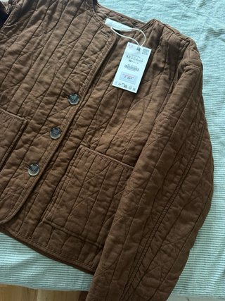 Chaqueta Zara acolchada marrón Talla XS