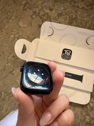 Apple Watch Series 10 GPS + Cellular 42mm
