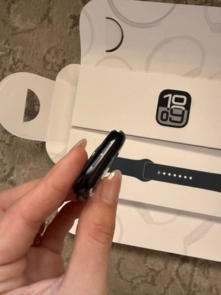 Apple Watch Series 10 GPS + Cellular 42mm