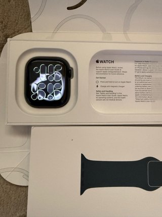 Apple Watch Series 10 GPS + Cellular 42mm
