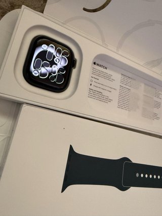 Apple Watch Series 10 GPS + Cellular 42mm