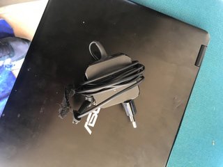 Portátil ASUS Negro con Cargador