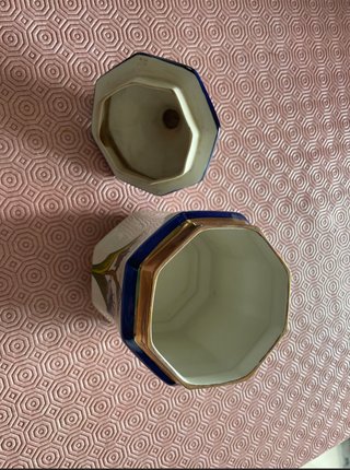 Jarra de Porcelana com Tampa