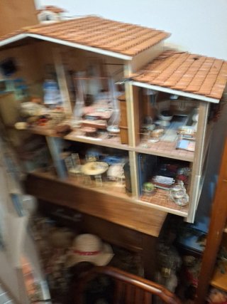 Casa de Muñecas con Tejado de Teja Natural