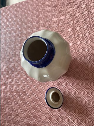 Jarra de Porcelana com Tampa