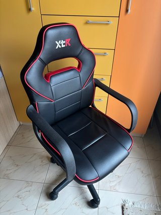 Silla Gaming XtR Negra y Roja