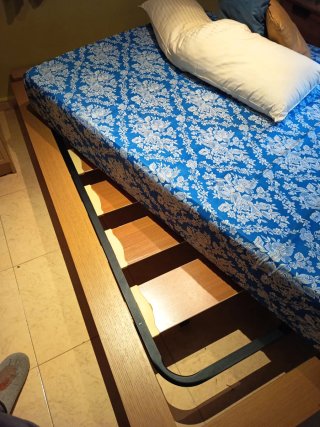 Cama Tatami Madera, somier y colchón