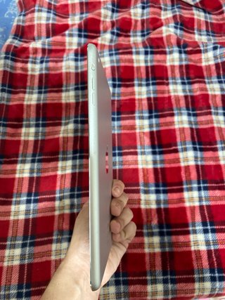 iPad Mini Blanco - Como Nuevo (Necesita Reset)