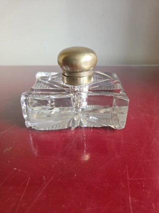 Antiguo Tintero de Cristal y Metal