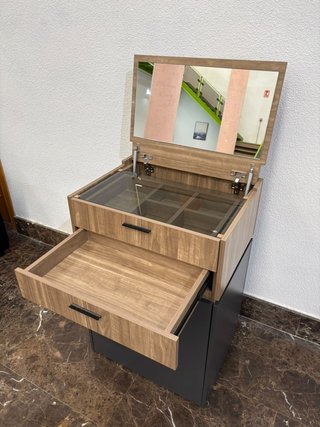 Mesita Tocador Compacta Con Tapa Cristal y Joyero