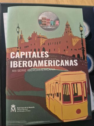 Estuche monedas plata serie iberoamericana
