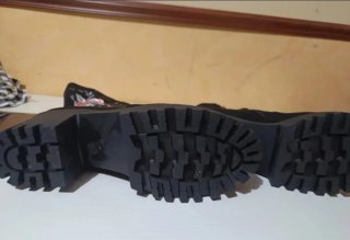 Botines Negros con Bordado Floral