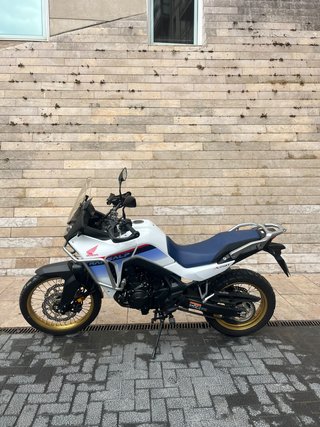 Honda XL750 Adventure Moto