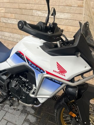 Honda XL750 Adventure Moto