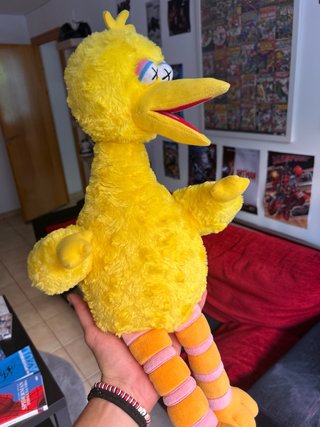 Peluche Kaws x Barrio Sésamo Big Bird